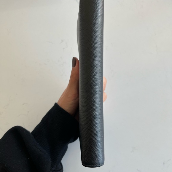 Prada, large wallet - Picture 5 of 8